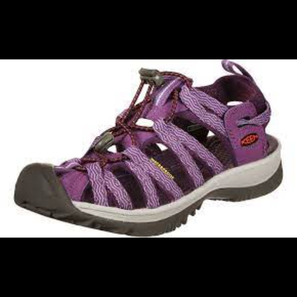 Keen Whisper women’s 9 in grape kiss/grape wine